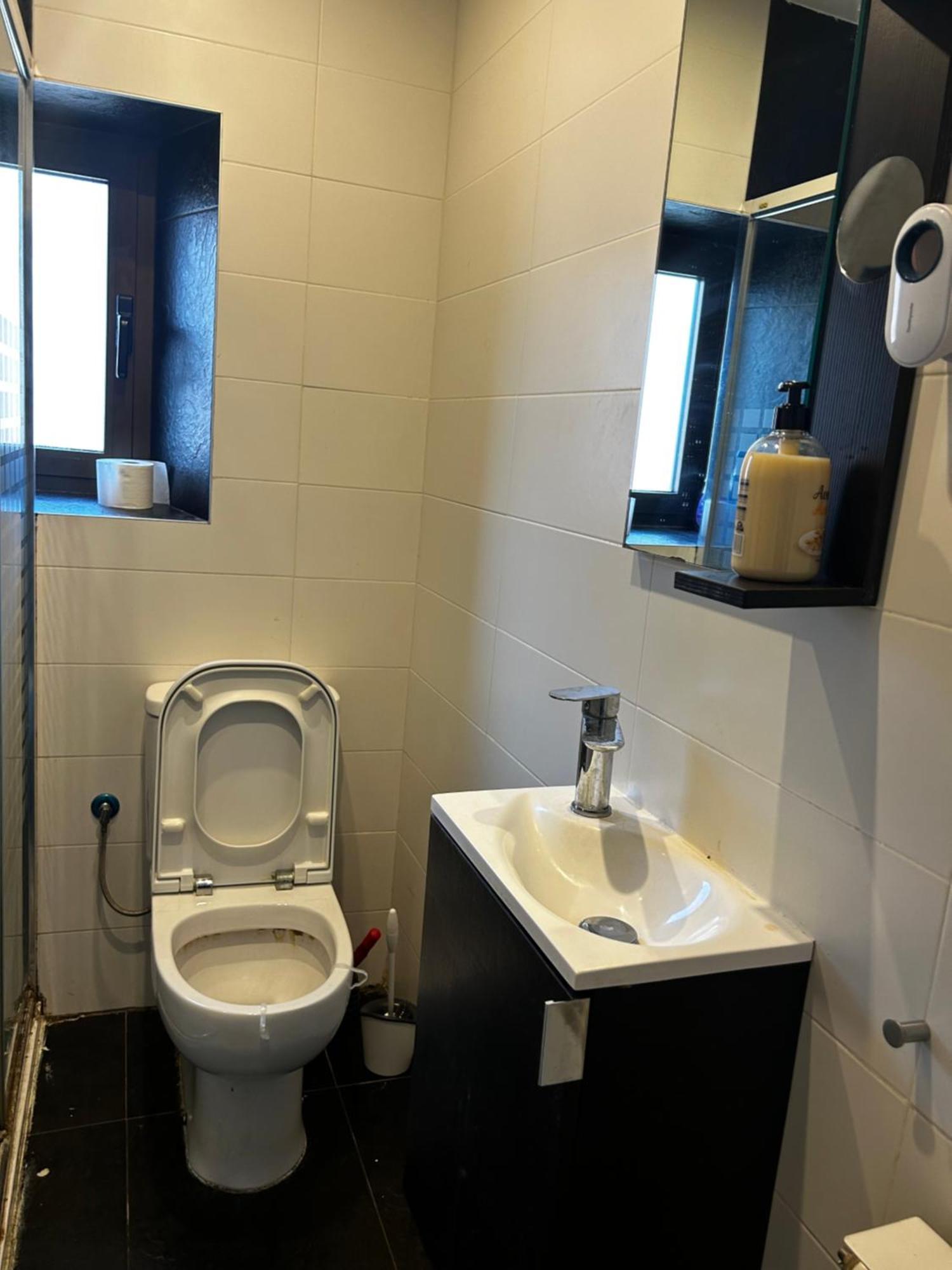 Habitacion Privada En Pleno Centro De Vitoria-Gasteiz Ngoại thất bức ảnh